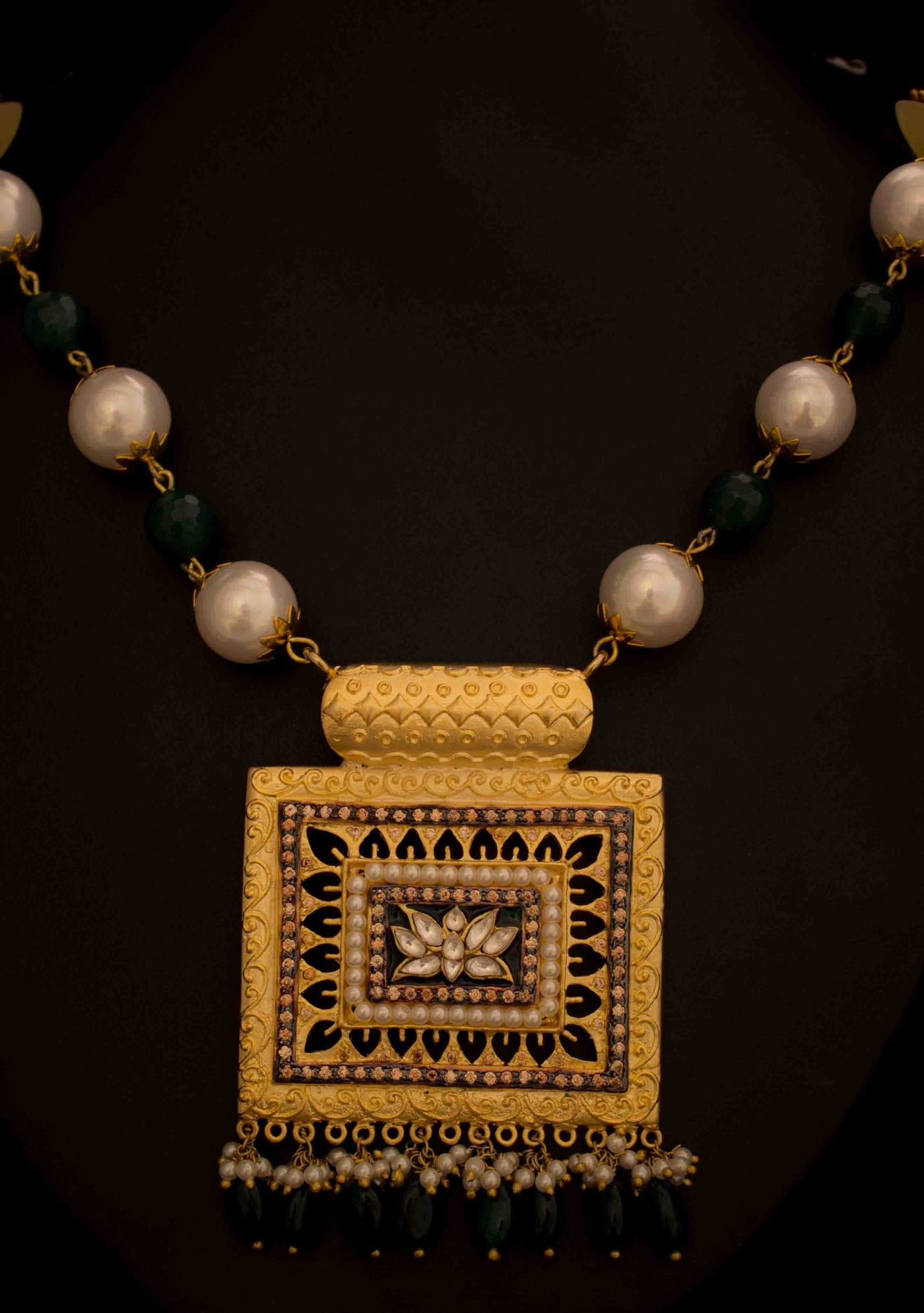 Gold plated kundan polki Necklace