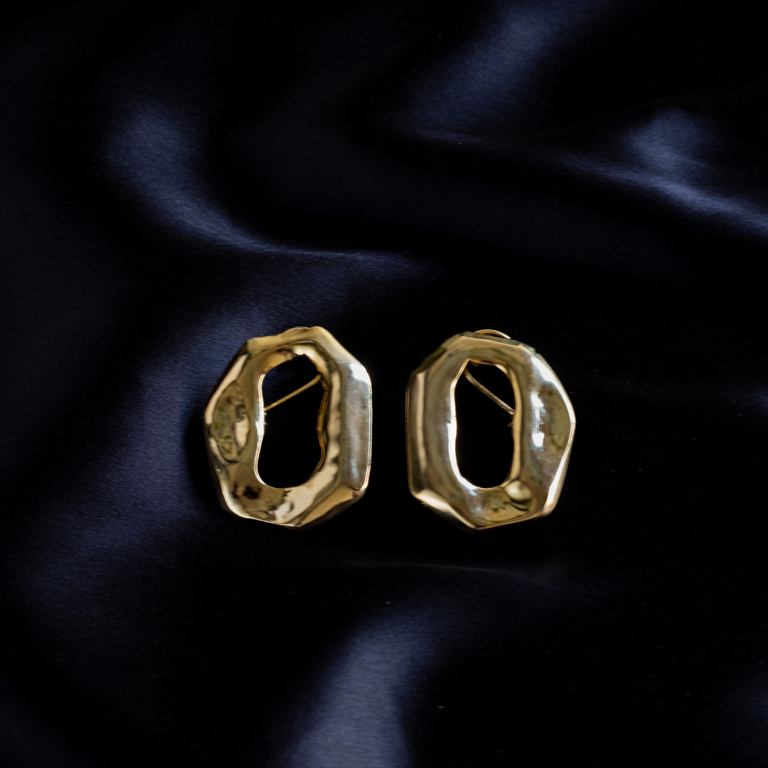 Gold plated contemporary earring