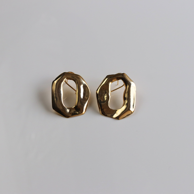 Gold plated contemporary earring